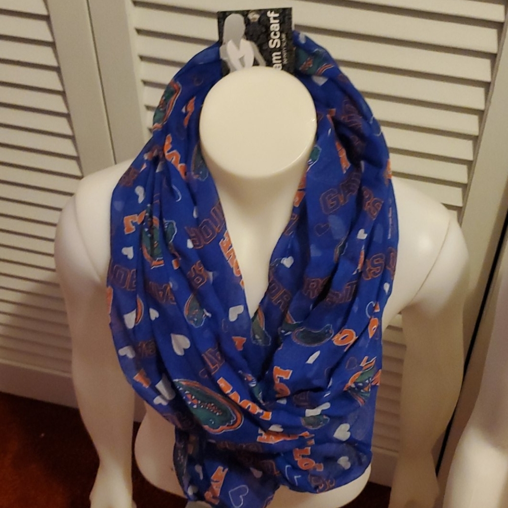 NWT:Florida Gators Infinity Scarf